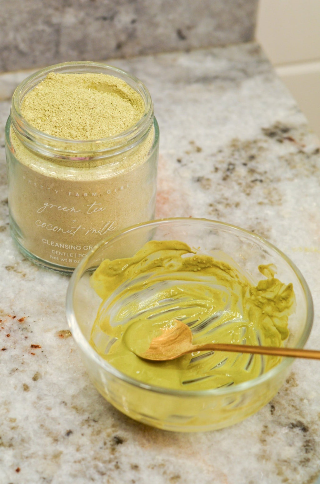 Green Tea + Coconut Milk Facial Cleansing Grains - SNMShop